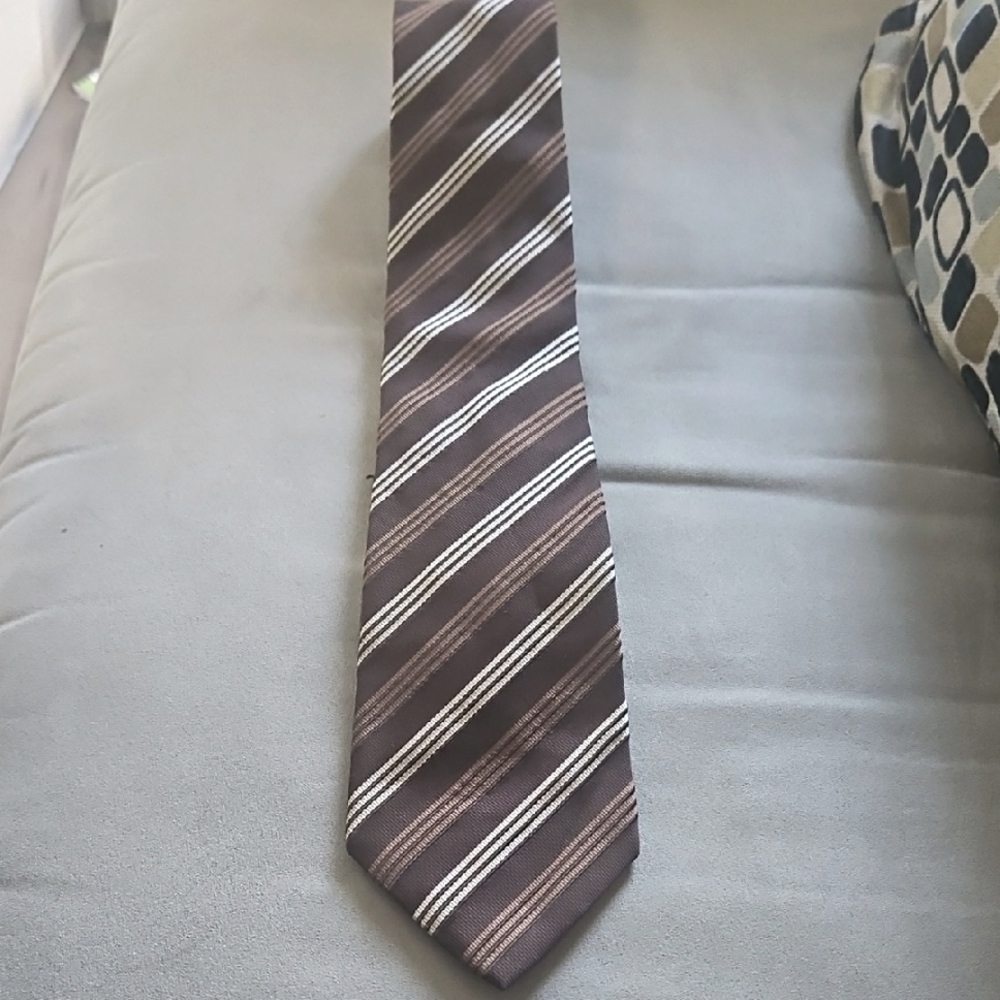 Classic  "United States President" Signature Brown Striped Men's Tie
